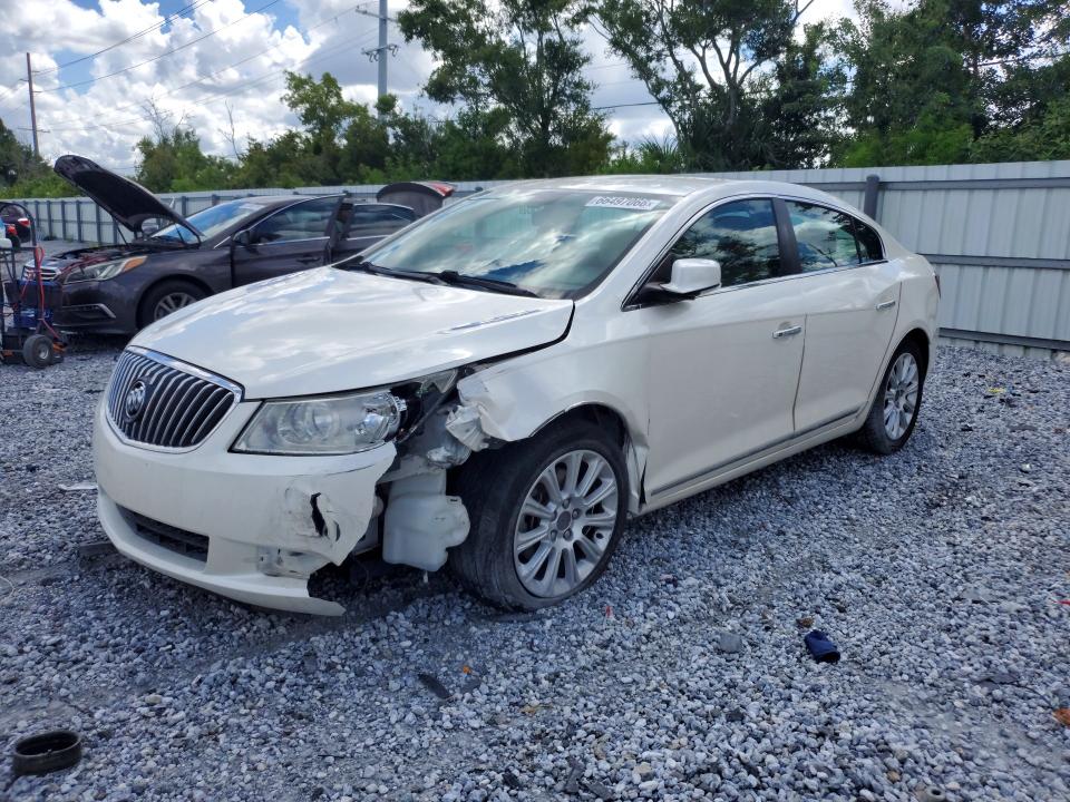 BUICK LACROSSE 2013 with VIN 1G4GC5E32DF263983 - Photo from auction