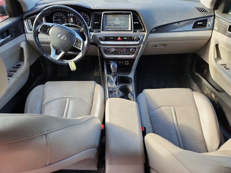 Photo 8 from auction – 2019 HYUNDAI SONATA with VIN 5NPE34AF0KH813321