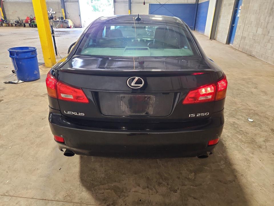 Photo 6 from auction – 2007 LEXUS IS 250 with VIN JTHBK262575032526