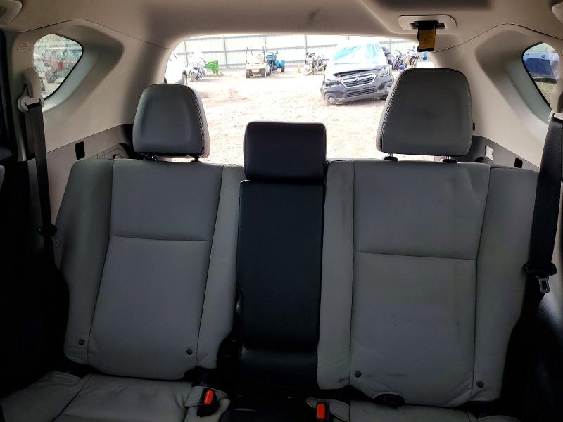 Photo 10 from auction – 2016 TOYOTA RAV4 with VIN JTMDFREV3GJ072422