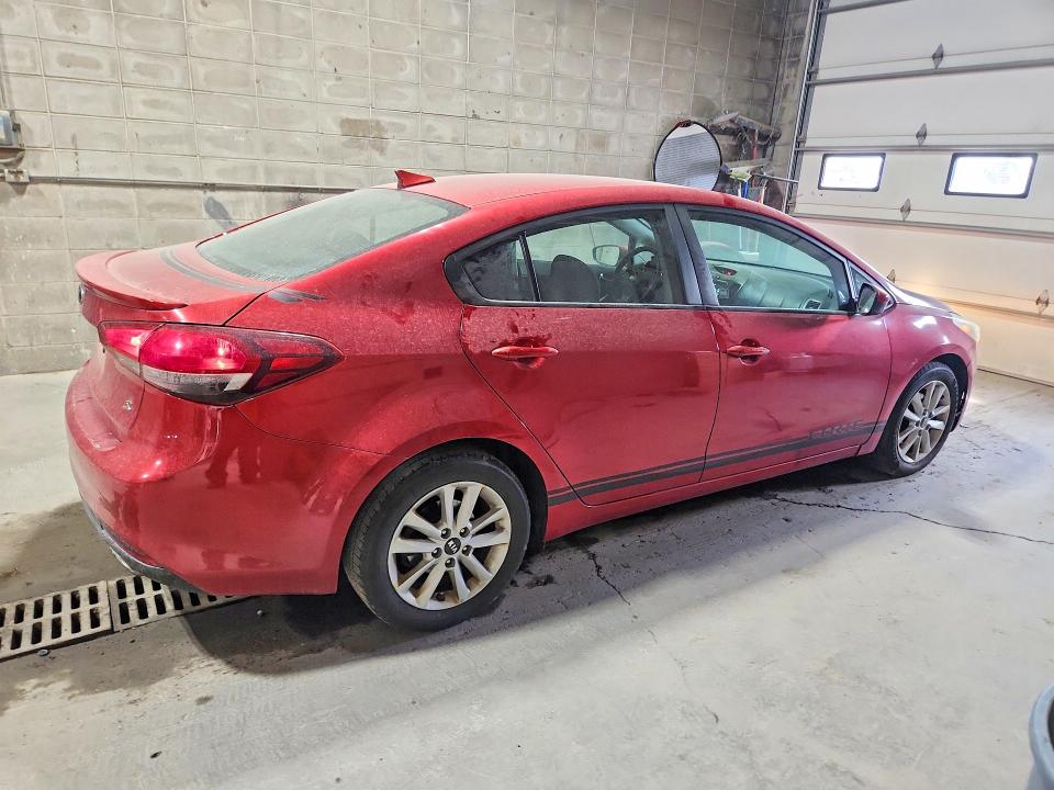 Photo 3 from auction – 2017 KIA FORTE with VIN 3KPFL4A73HE096438