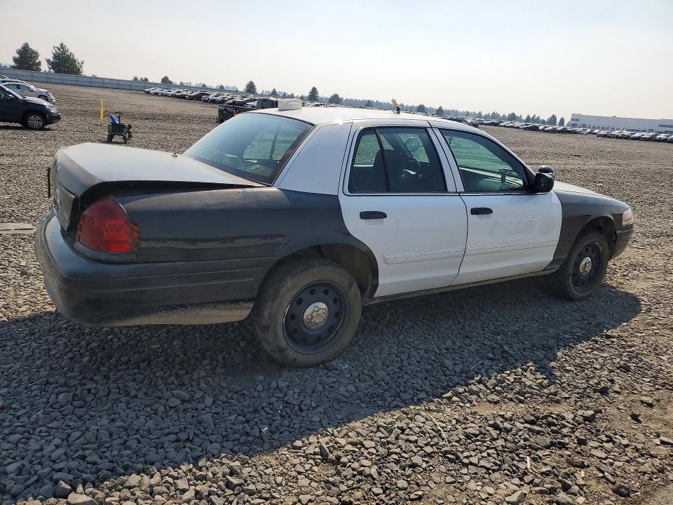 Photo 3 from auction – 2010 FORD CROWN VICTORIA with VIN 2FABP7BV7AX101907