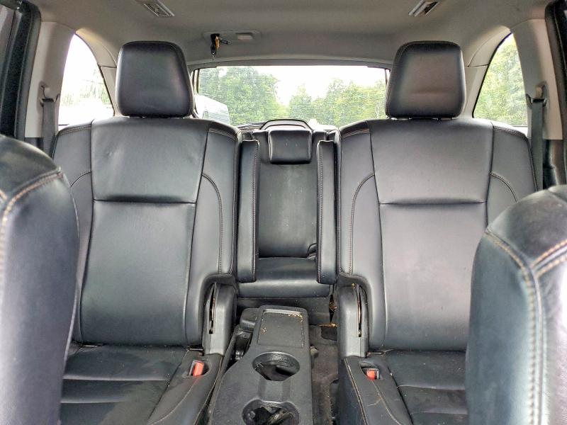 Photo 10 from auction – 2019 TOYOTA HIGHLANDER with VIN 5TDKZRFH1KS554471