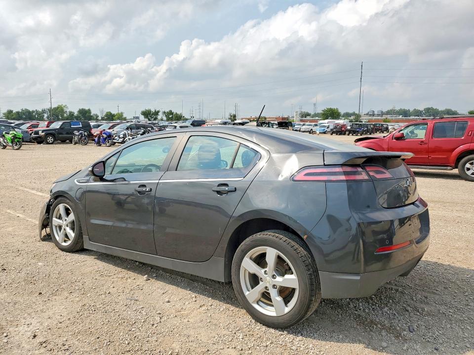 Photo 2 from auction – 2015 CHEVROLET VOLT with VIN 1G1RA6E48FU122361