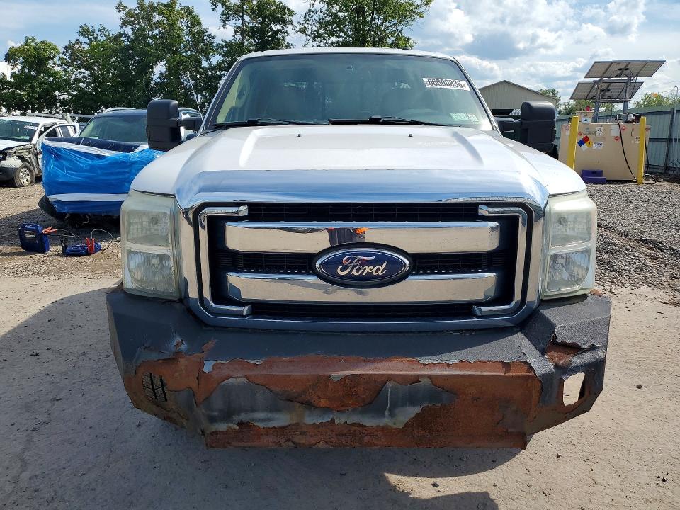 Photo 5 from auction – 2011 FORD F350 with VIN 1FT8W3BT8BEB38076