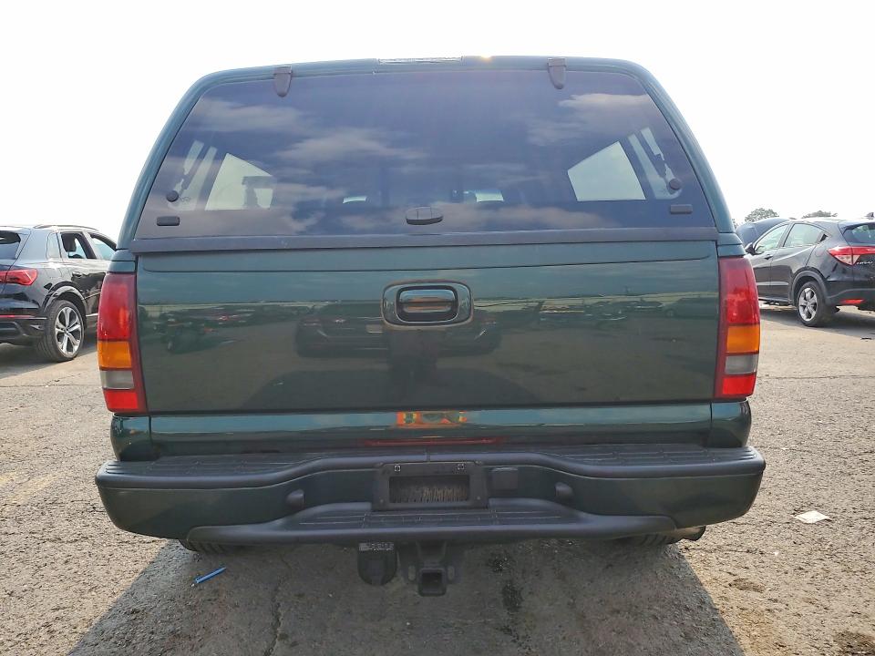 Photo 6 from auction – 2003 GMC SIERRA with VIN 2GTFK69U931354461