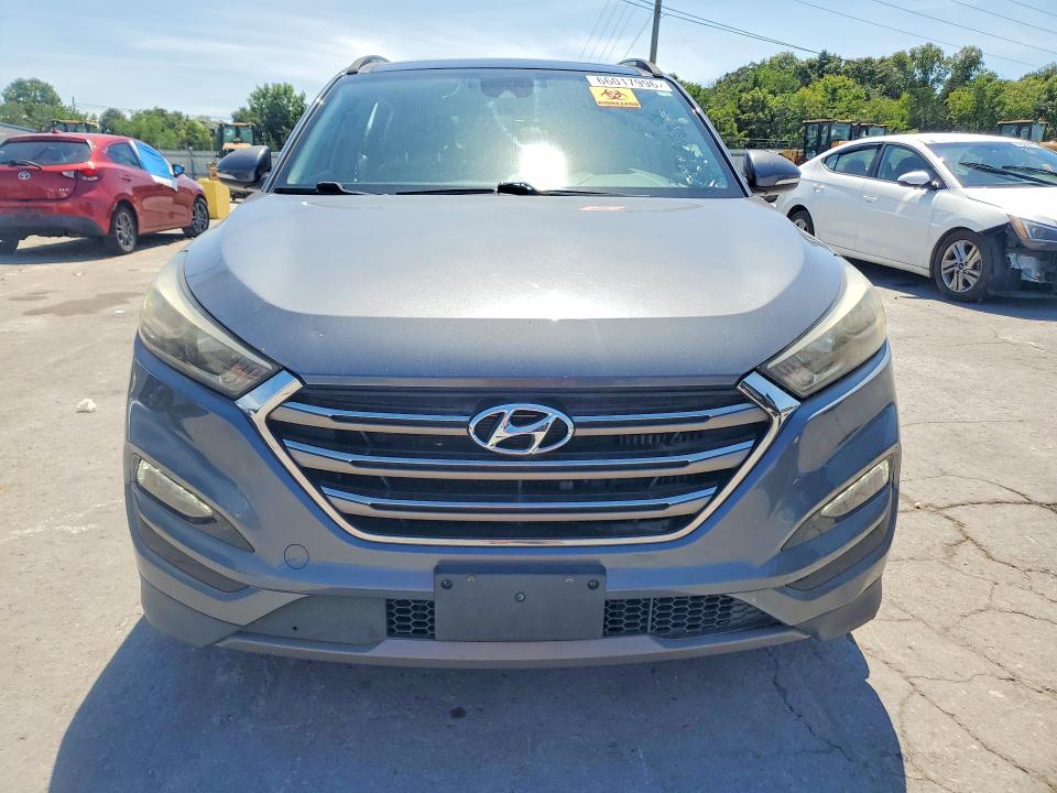 Photo 5 from auction – 2016 HYUNDAI TUCSON with VIN KM8J33A26GU209433