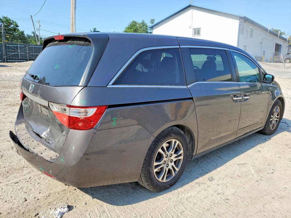 Photo 3 from auction – 2013 HONDA ODYSSEY with VIN 5FNRL5H66DB081887