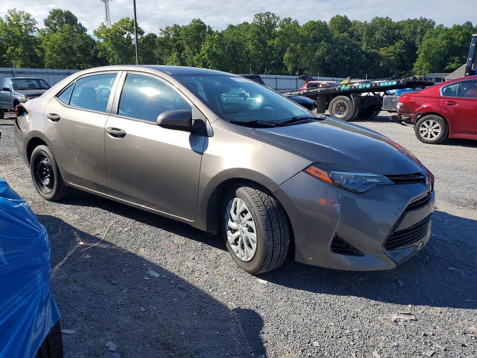Photo 4 from auction – 2018 TOYOTA COROLLA with VIN 2T1BURHE9JC067818