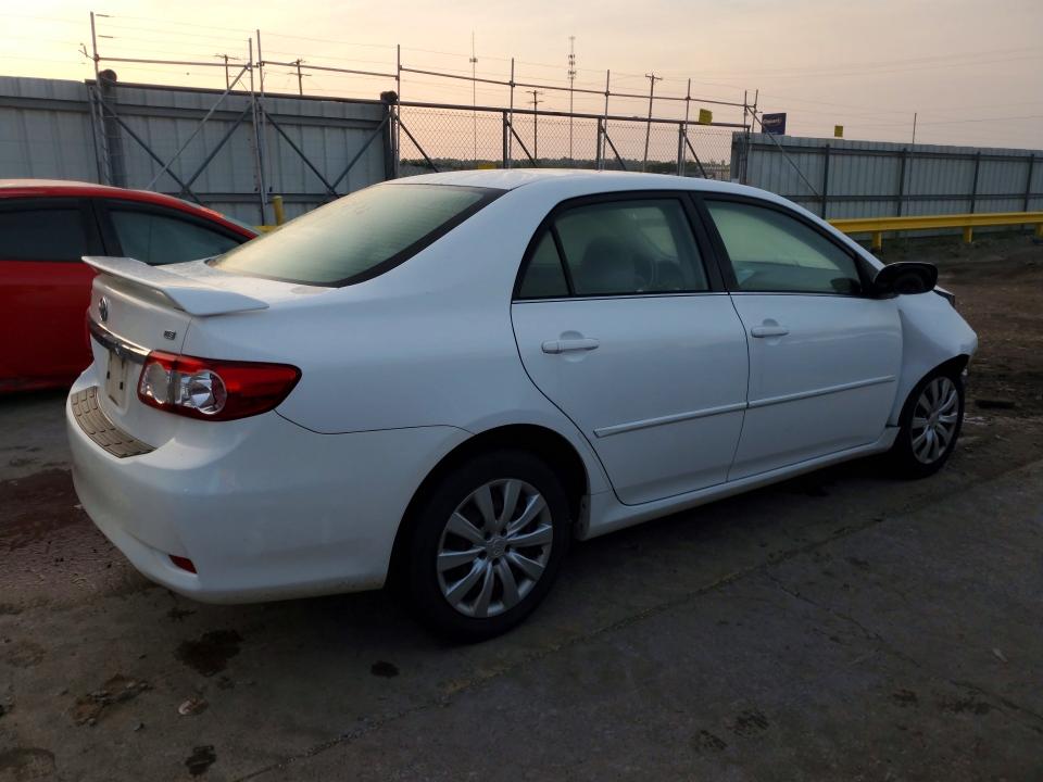 Photo 3 from auction – 2013 TOYOTA COROLLA with VIN JTDBU4EE4DJ122725