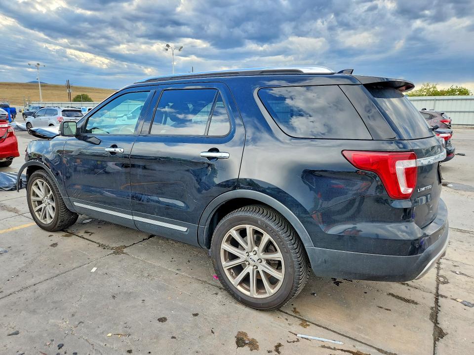 Photo 2 from auction – 2017 FORD EXPLORER with VIN 1FM5K8F8XHGB81988