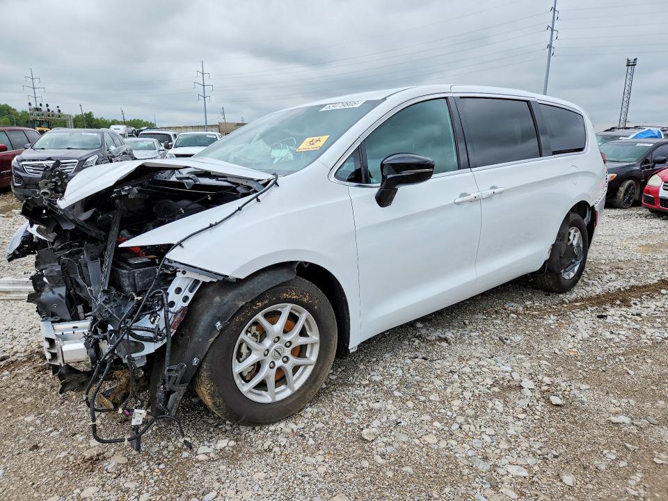CHRYSLER VOYAGER 2025 with VIN 2C4RC1CG0SR500374 - Photo from auction