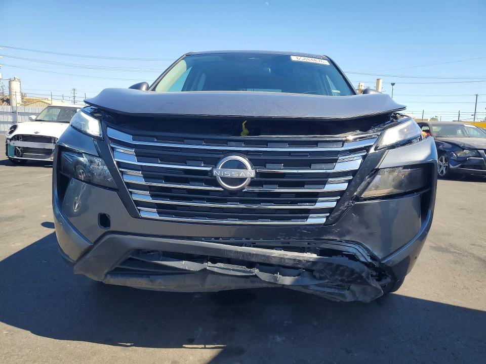 Photo 5 from auction – 2025 NISSAN ROGUE with VIN 5N1BT3BB1SC832749