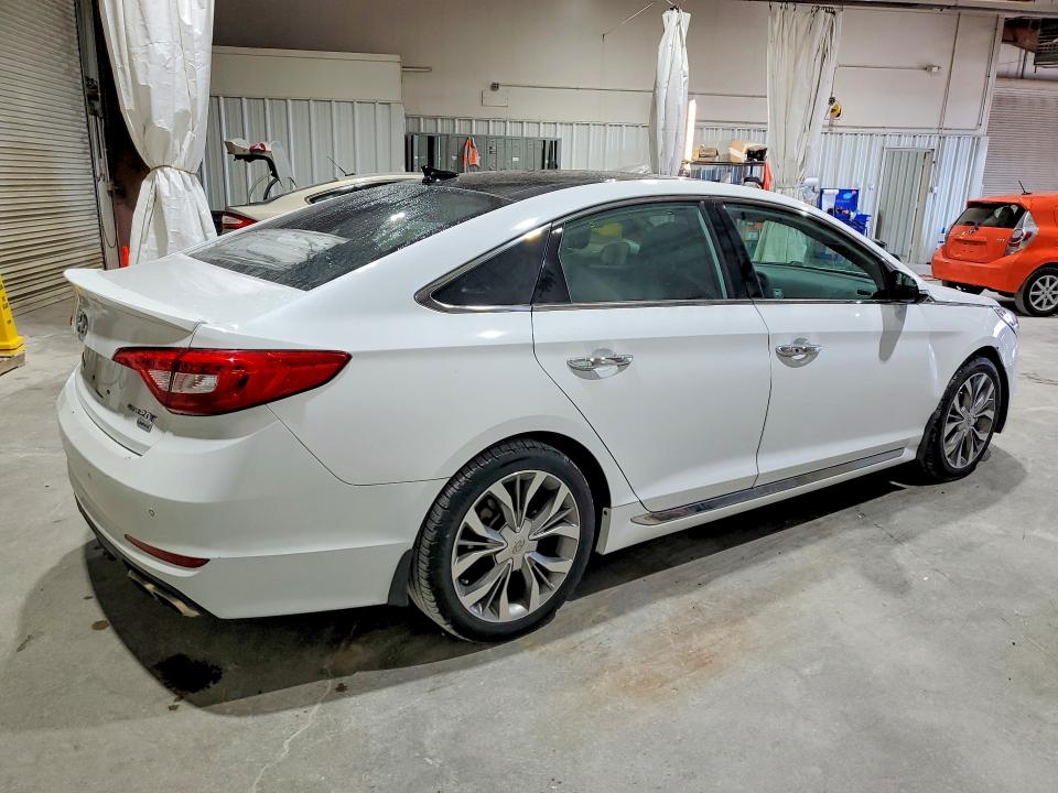 Photo 3 from auction – 2015 HYUNDAI SONATA with VIN 5NPE34AB2FH133617