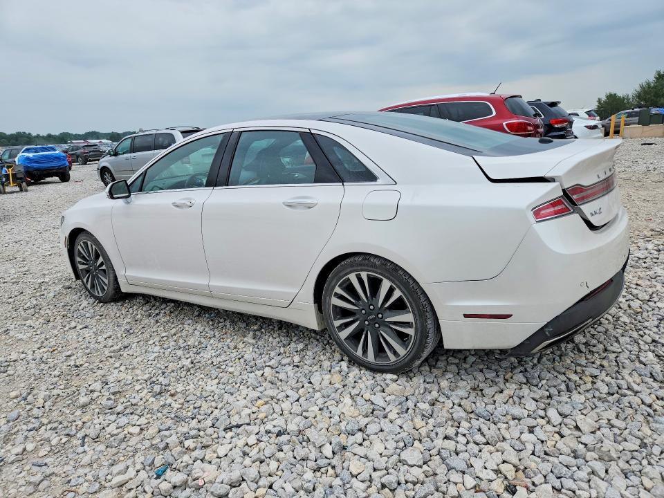 Photo 2 from auction – 2017 LINCOLN MKZ with VIN 3LN6L5FC8HR623910