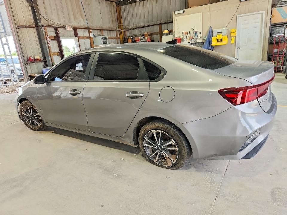 Photo 2 from auction – 2023 KIA FORTE with VIN 3KPF24AD9PE603446