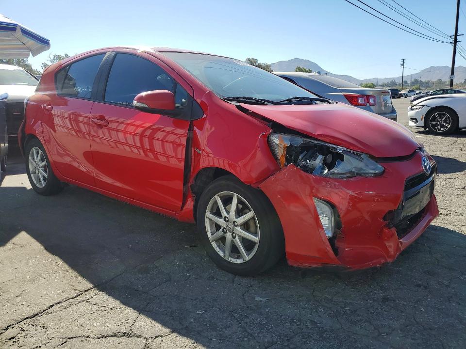 Photo 4 from auction – 2015 TOYOTA PRIUS C with VIN JTDKDTB33F1113112