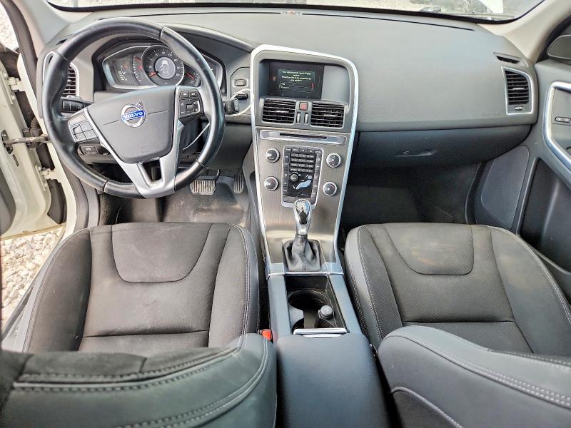 Photo 8 from auction – 2015 VOLVO XC60 with VIN YV440MDJ9F2680311
