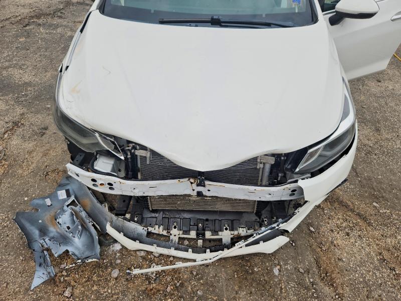Photo 11 from auction – 2017 CHEVROLET CRUZE with VIN 3G1BF6SM2HS520823