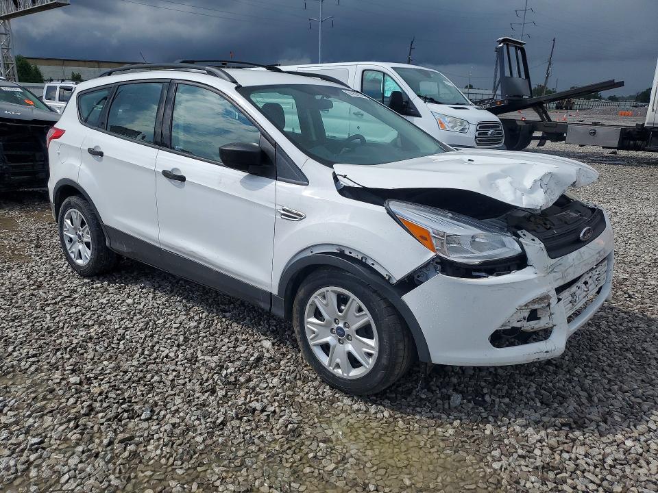 Photo 4 from auction – 2016 FORD ESCAPE with VIN 1FMCU0F73GUA19453