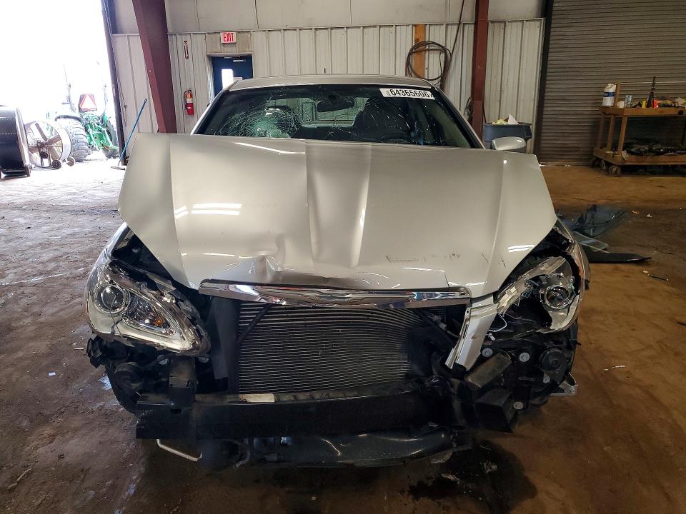 Photo 5 from auction – 2012 CHRYSLER 200 with VIN 1C3CCBBB5CN131841