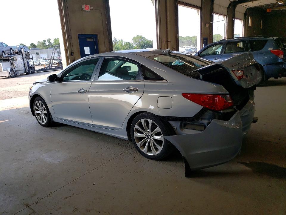 Photo 2 from auction – 2013 HYUNDAI SONATA with VIN 5NPEC4ACXDH674324