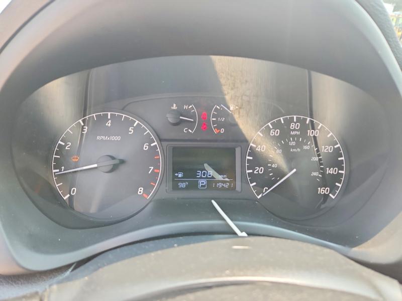 Photo 9 from auction – 2015 NISSAN SENTRA with VIN 3N1AB7AP5FY274833