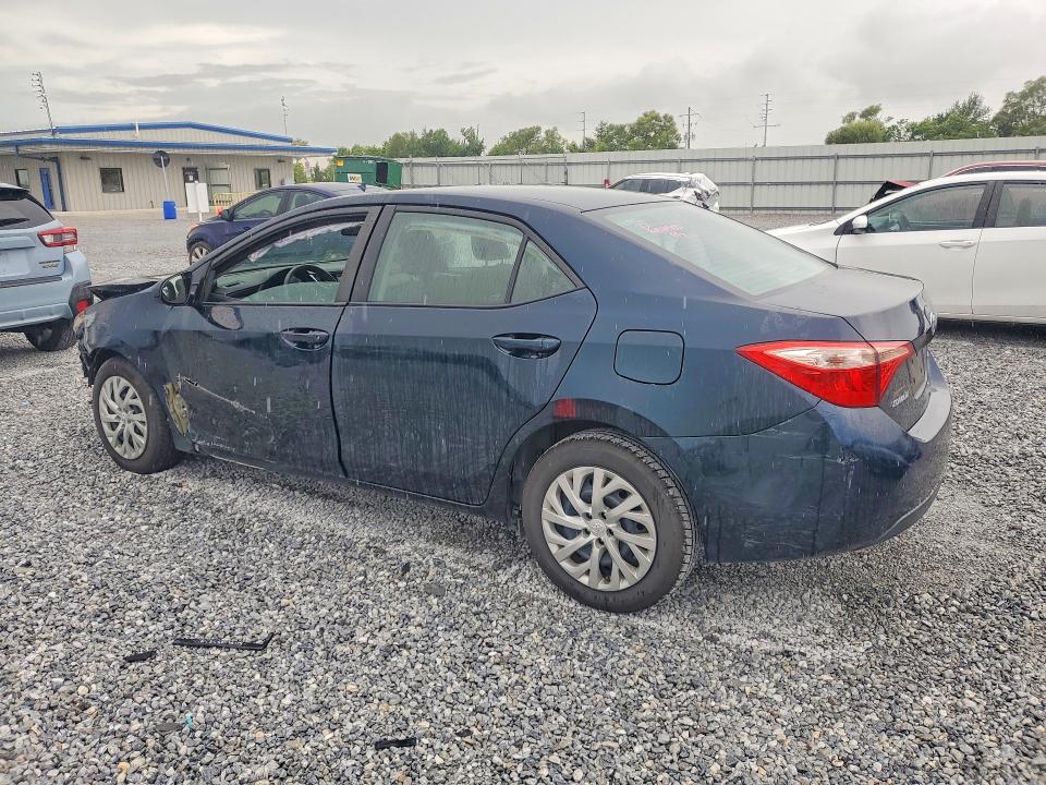 Photo 2 from auction – 2018 TOYOTA COROLLA with VIN 2T1BURHE4JC976002