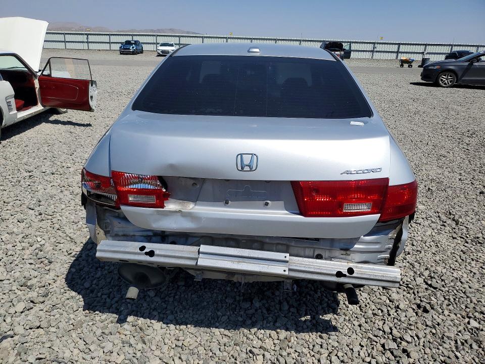 Photo 6 from auction – 2005 HONDA ACCORD with VIN 1HGCM66855A062028
