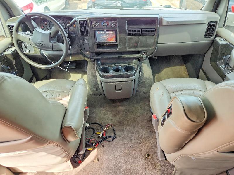 Photo 8 from auction – 2005 GMC SAVANA with VIN 1GDFH15T851150060