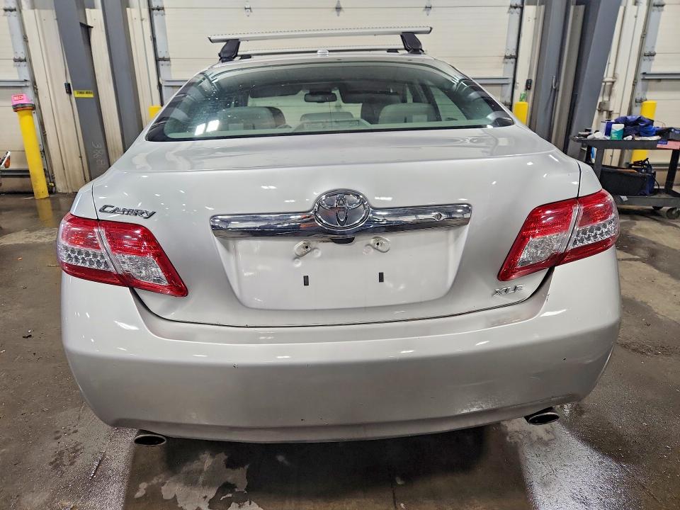 Photo 6 from auction – 2011 TOYOTA CAMRY with VIN 4T1BK3EK2BU122140