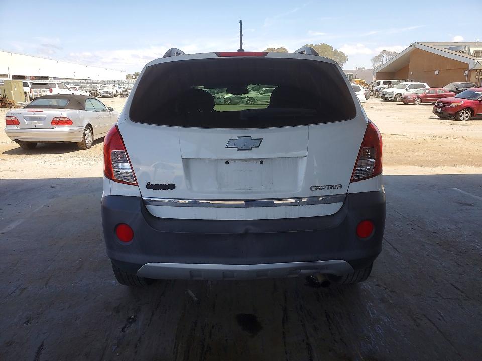 Photo 6 from auction – 2014 CHEVROLET CAPTIVA with VIN 3GNAL2EK7ES514338