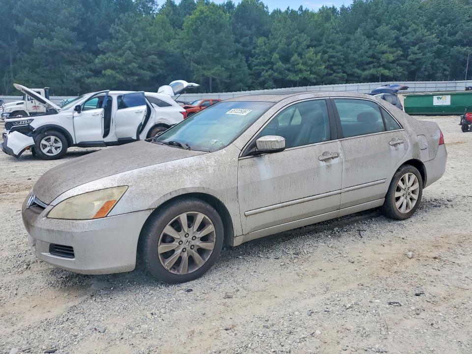 HONDA ACCORD 2007 with VIN 1HGCM665X7A072708 - Photo from auction