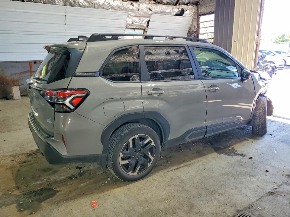 Photo 3 from auction – 2025 SUBARU FORESTER with VIN JF2SLDRC7SH585153