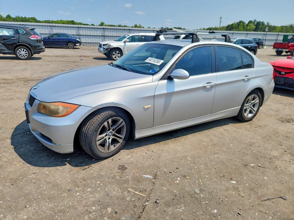 BMW 328 2008 مع رقم تعريف المركبة WBAVA33548KX85857 - صورة من المزاد