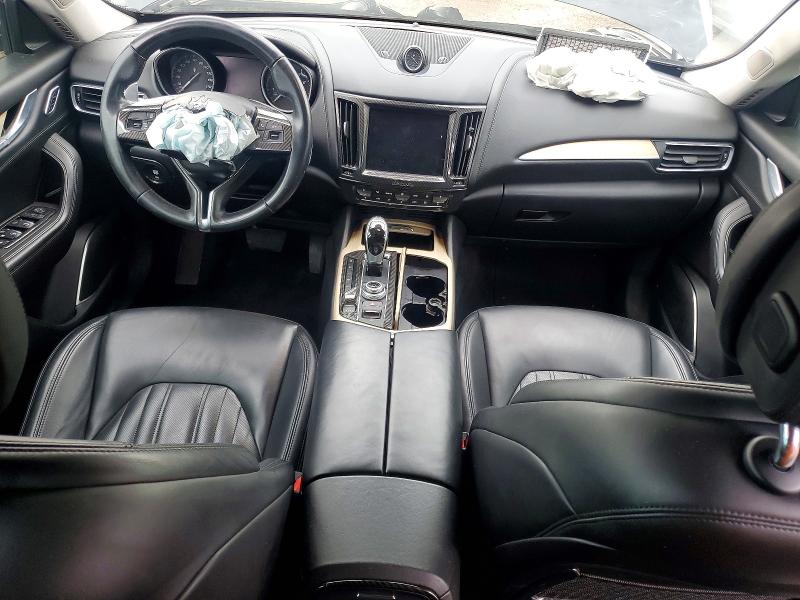 Снимка 8 от търг – 2017 MASERATI LEVANTE с VIN ZN661YUL0HX230391
