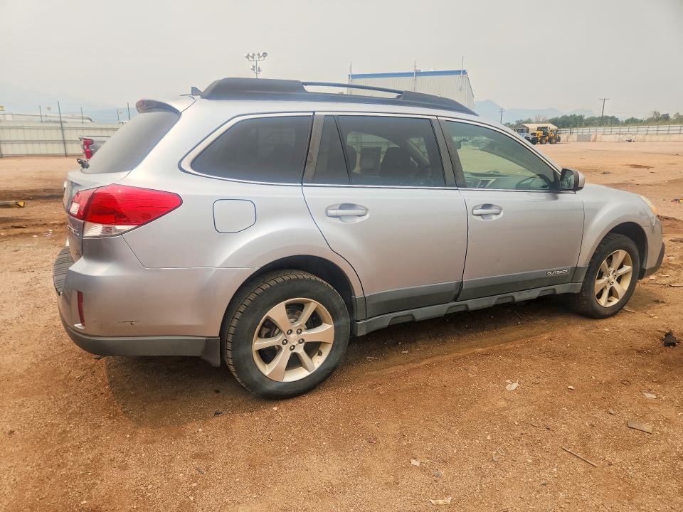 Photo 3 from auction – 2013 SUBARU OUTBACK with VIN 4S4BRCJC6D3211955