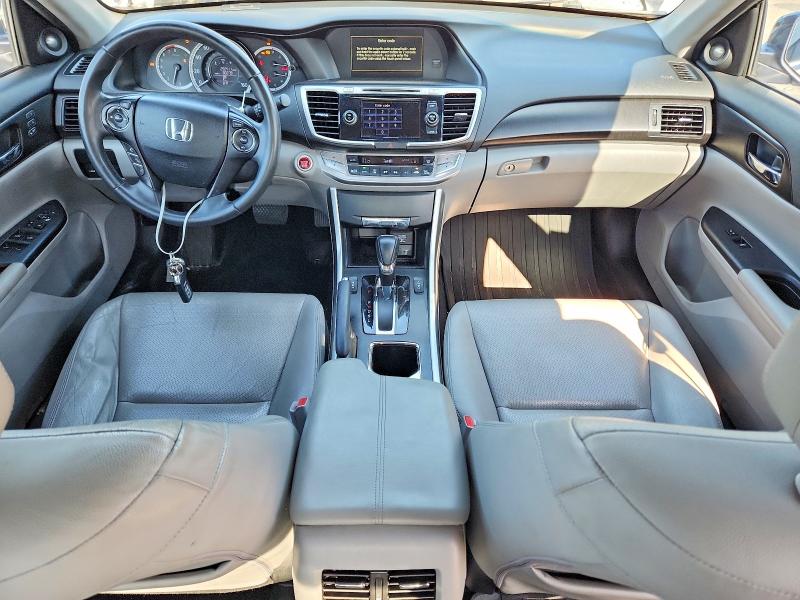 Photo 8 from auction – 2015 HONDA ACCORD with VIN 1HGCR2F81FA188060