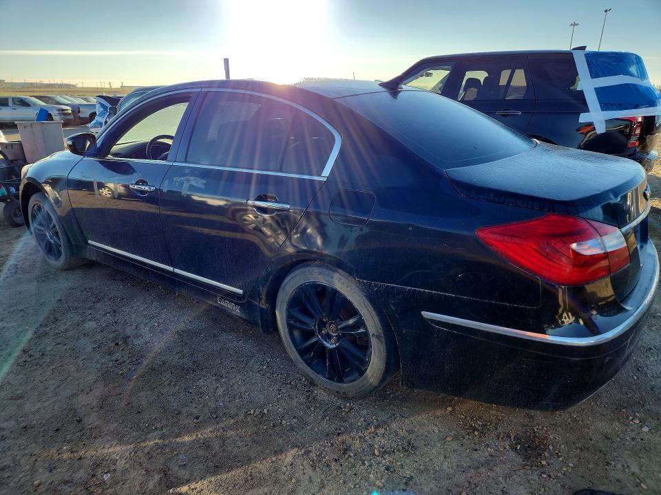 Photo 2 from auction – 2012 HYUNDAI GENESIS with VIN KMHGC4DD6CU195542