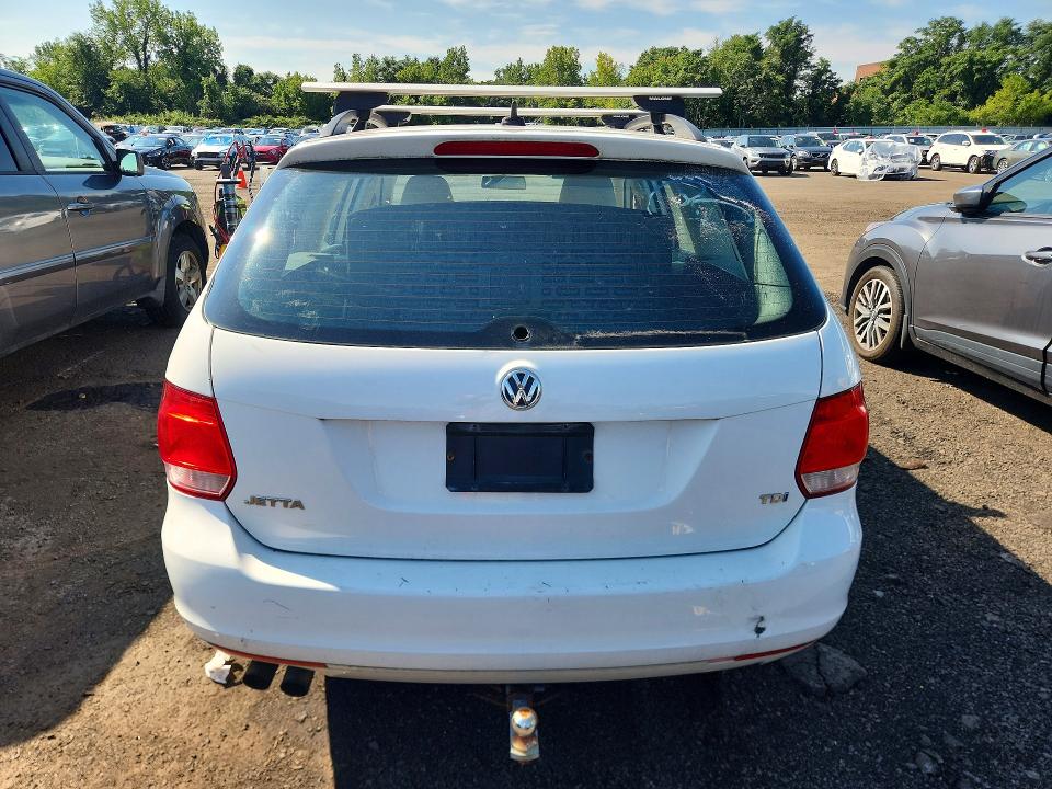 Photo 6 from auction – 2013 VOLKSWAGEN JETTA with VIN 3VWML7AJ2DM661103