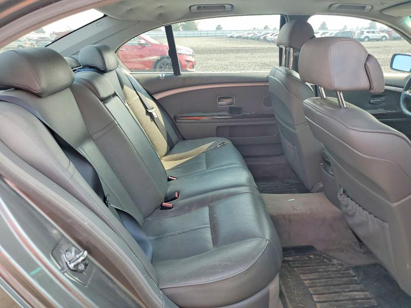 صورة رقم 10 من المزاد - 2006 BMW 750 مع VIN WBAHN83596DT28199