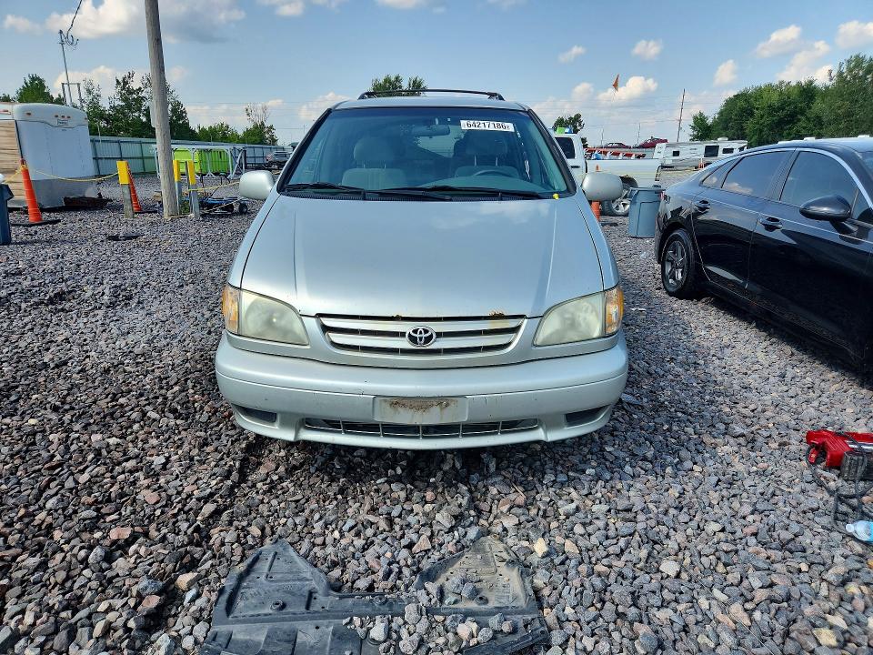 Photo 5 from auction – 2003 TOYOTA SIENNA with VIN 4T3ZF13C43U554997