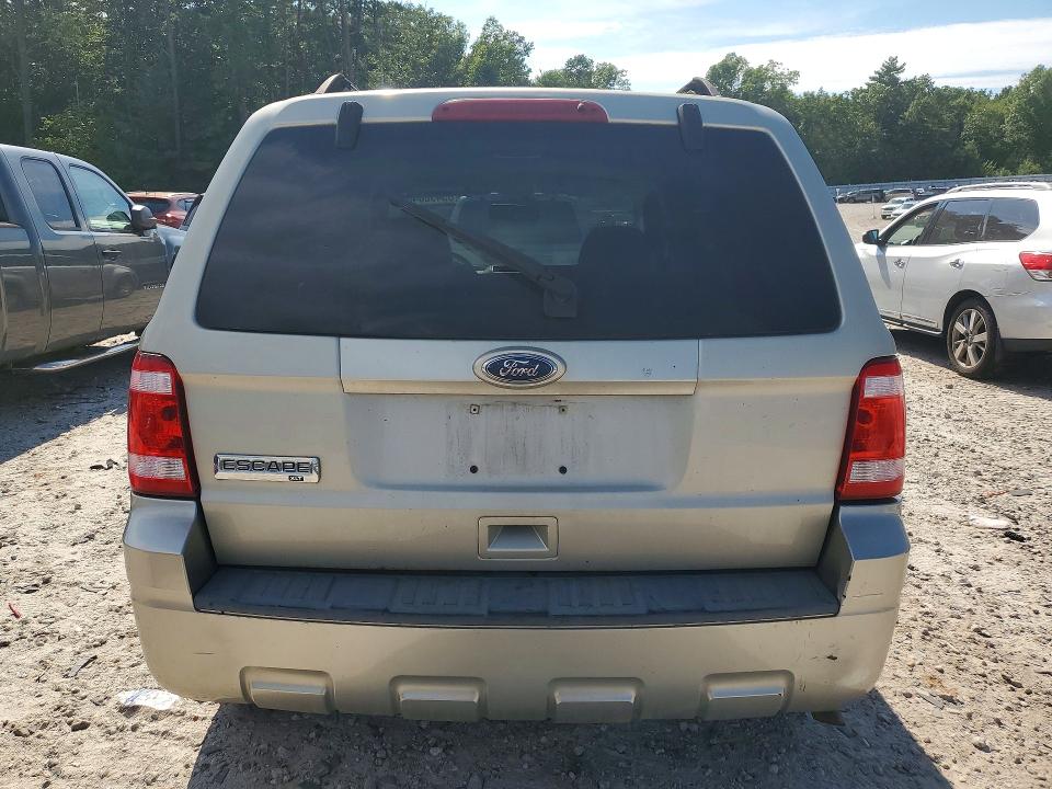 Photo 6 from auction – 2010 FORD ESCAPE with VIN 1FMCU9D78AKC04950
