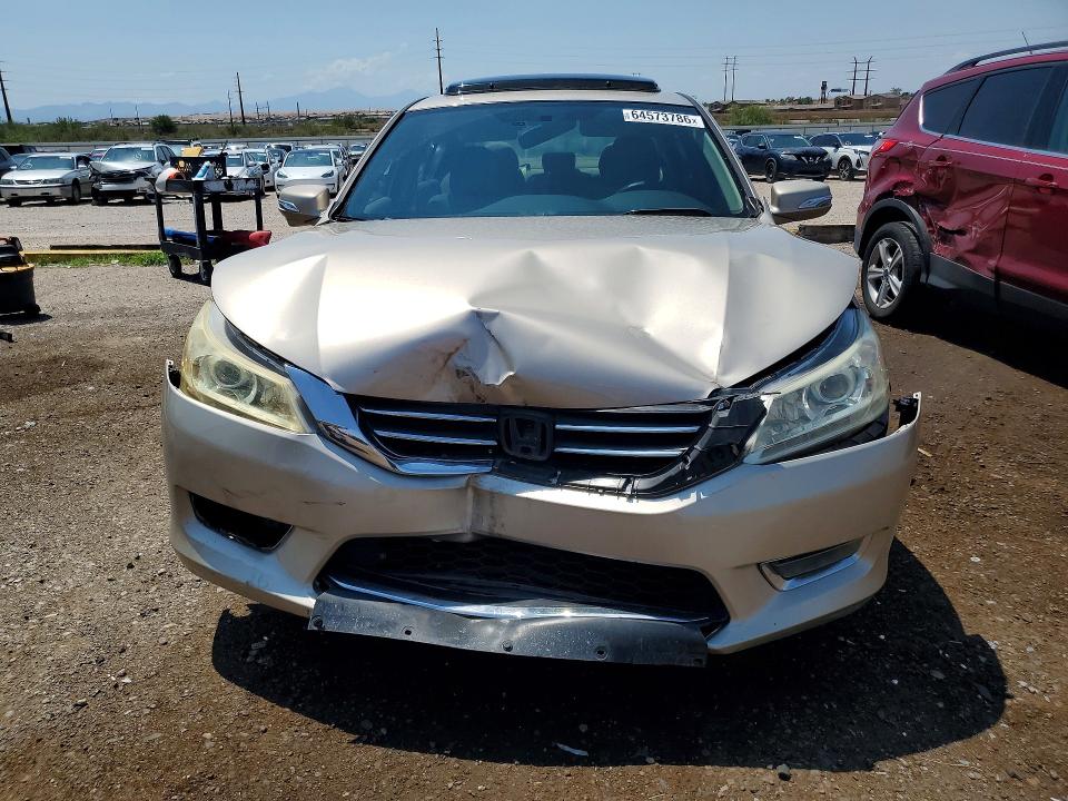 Photo 5 from auction – 2015 HONDA ACCORD with VIN 1HGCR2F7XFA163794