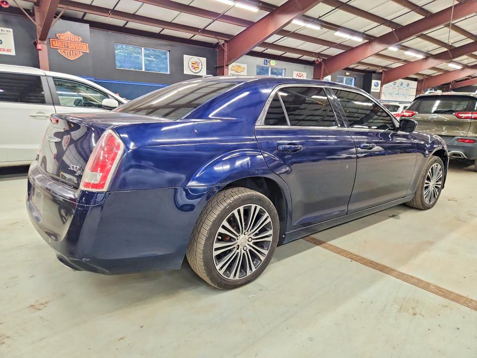 Photo 3 from auction – 2014 CHRYSLER 300 with VIN 2C3CCAGG8EH120360