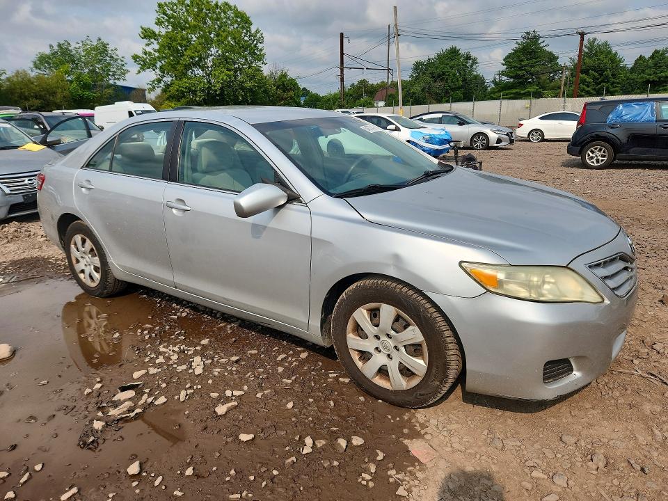 Photo 4 from auction – 2010 TOYOTA CAMRY with VIN 4T1BF3EK0AU025697