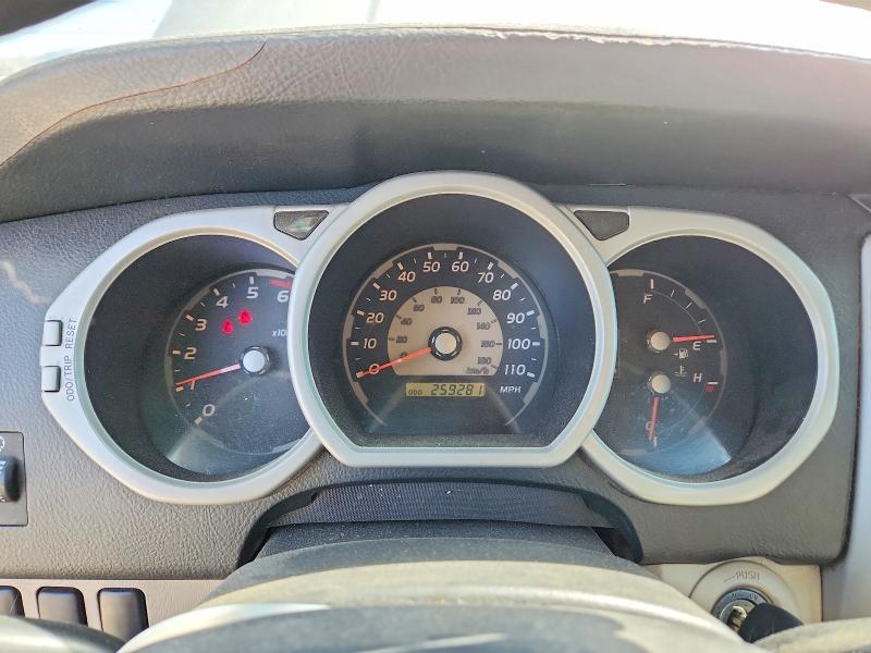 صورة رقم 9 من المزاد - 2004 TOYOTA 4RUNNER مع VIN JTEZU14R140039109