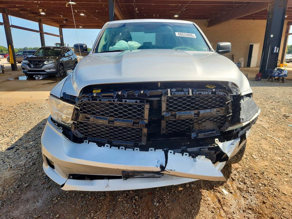 Снимка 5 от търг – 2017 RAM 1500 с VIN 1C6RR7FT9HS620666