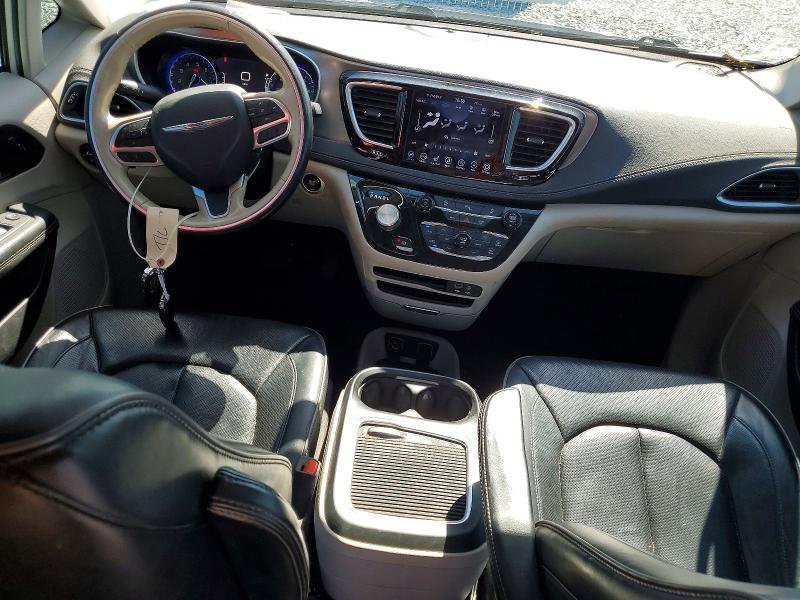 Photo 8 from auction – 2019 CHRYSLER PACIFICA with VIN 2C4RC1GG0KR730328