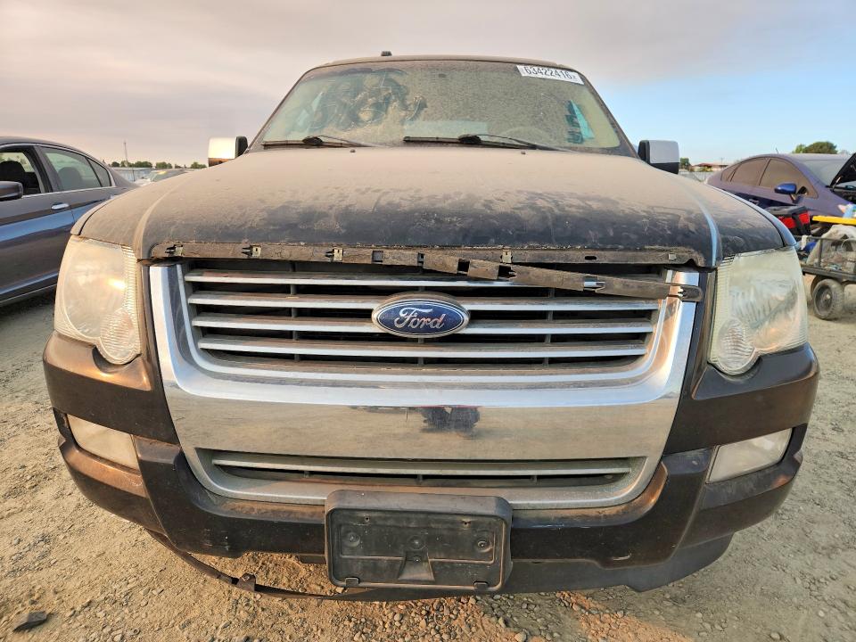 Photo 5 from auction – 2008 FORD EXPLORER with VIN 1FMEU75808UB31981
